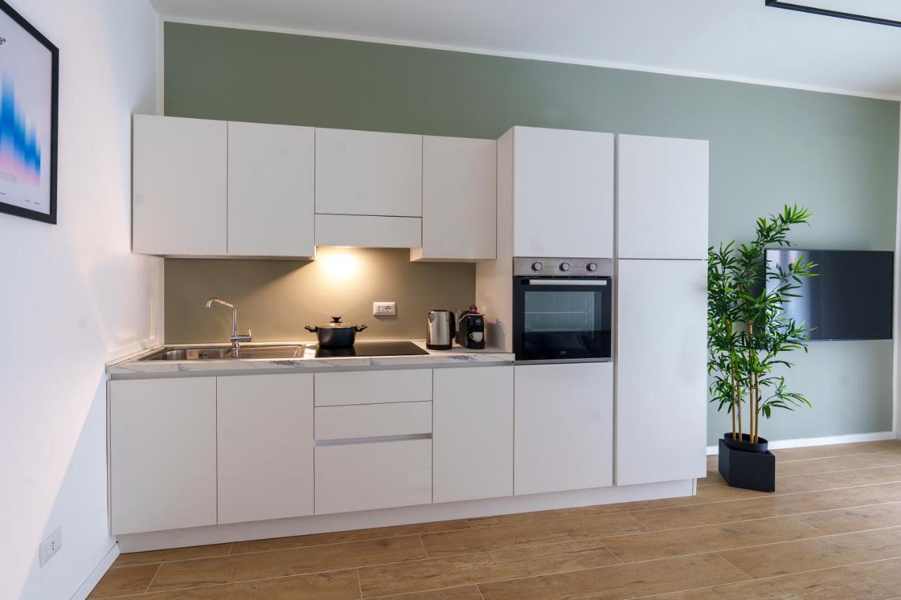 Sansiro Luxury Wi-Fi & Netflix Apartment Milan Bagian luar foto